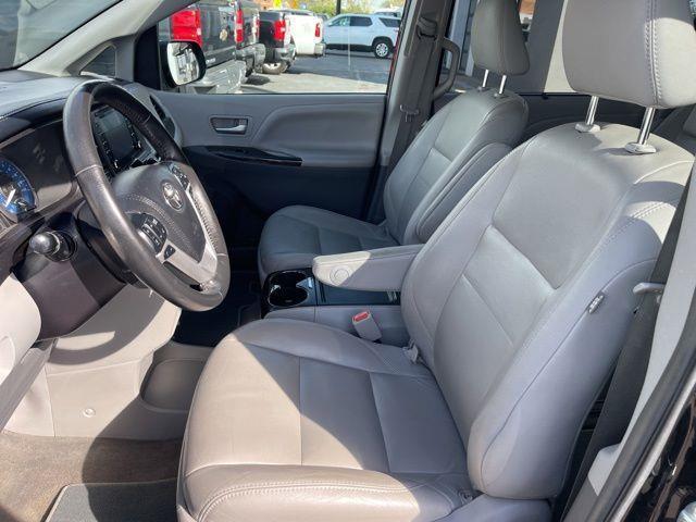 Toyota Sienna XLE 7-Passenger AWD 2018