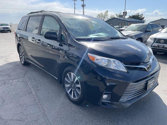 Toyota Sienna XLE 7-Passenger AWD 2018