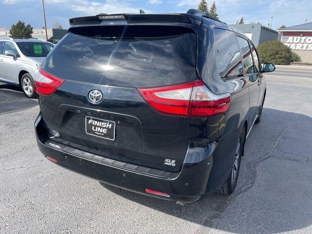 Toyota Sienna XLE 7-Passenger AWD 2018