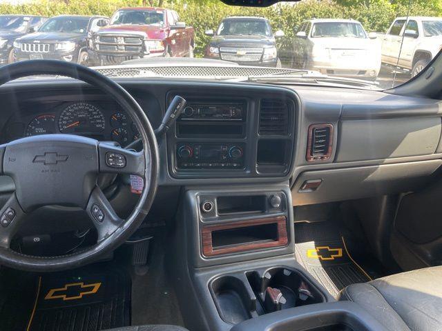 Chevrolet Silverado 2500HD Crew Cab Short Bed 4WD 2003