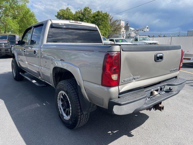 Chevrolet Silverado 2500HD Crew Cab Short Bed 4WD 2003