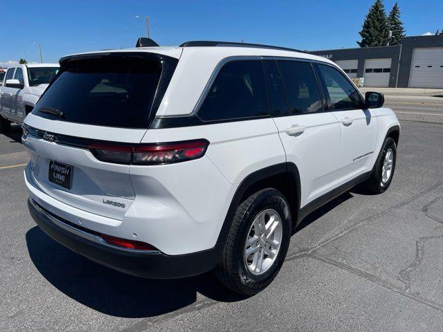 Jeep Grand Cherokee Laredo 4WD 2023