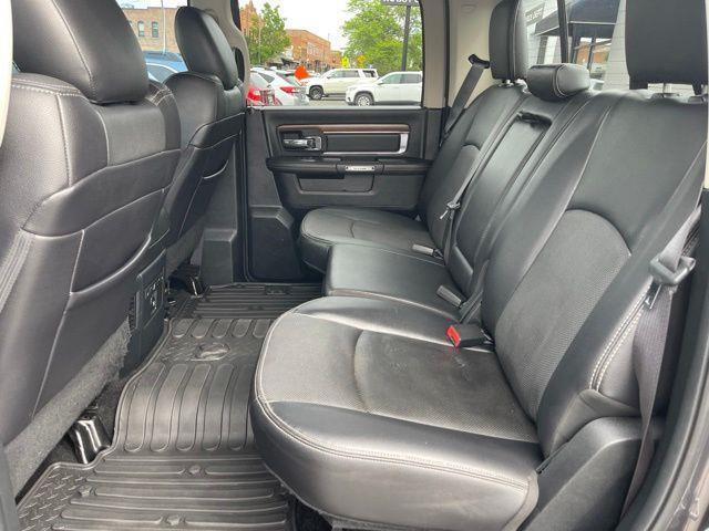 RAM 1500 Laramie Crew Cab SWB 4WD 2017