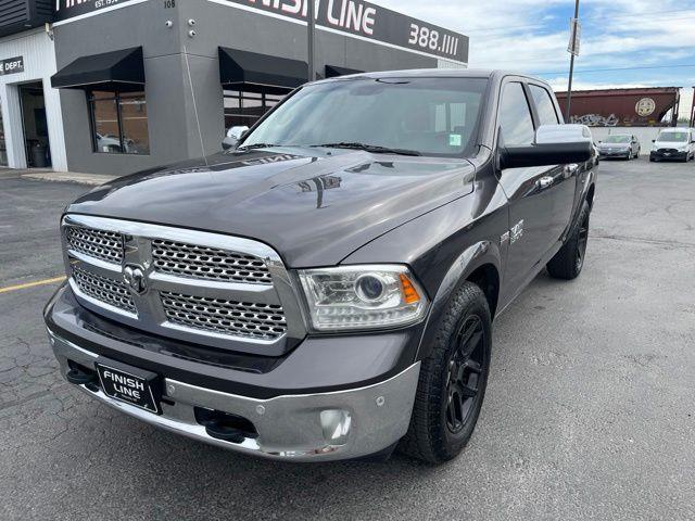 RAM 1500 Laramie Crew Cab SWB 4WD 2017