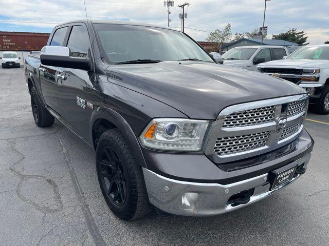 RAM 1500 Laramie Crew Cab SWB 4WD 2017