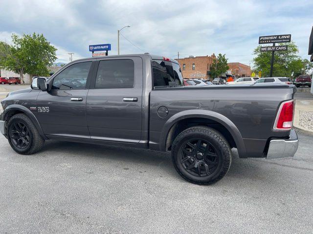 RAM 1500 Laramie Crew Cab SWB 4WD 2017