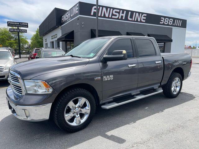 2016 RAM 1500 SLT Crew Cab SWB 4WD