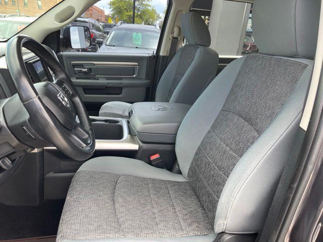 RAM 1500 SLT Crew Cab SWB 4WD 2016