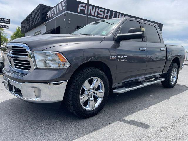 RAM 1500 SLT Crew Cab SWB 4WD 2016