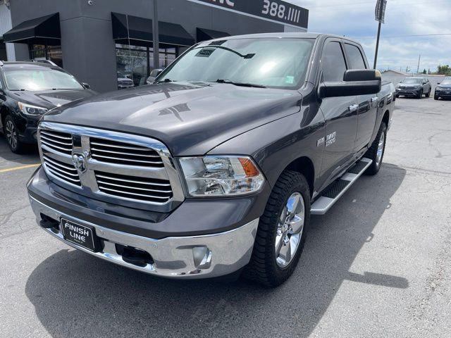 RAM 1500 SLT Crew Cab SWB 4WD 2016