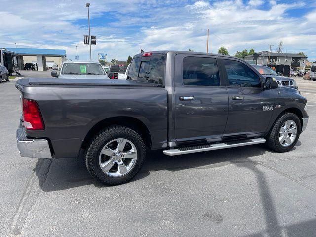 RAM 1500 SLT Crew Cab SWB 4WD 2016