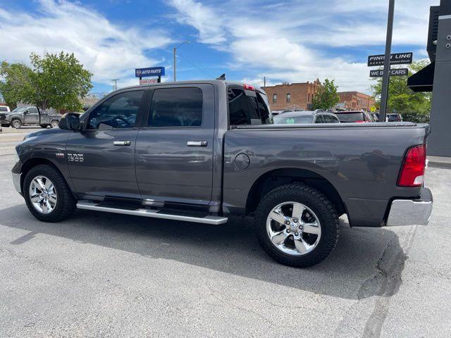 RAM 1500 SLT Crew Cab SWB 4WD 2016
