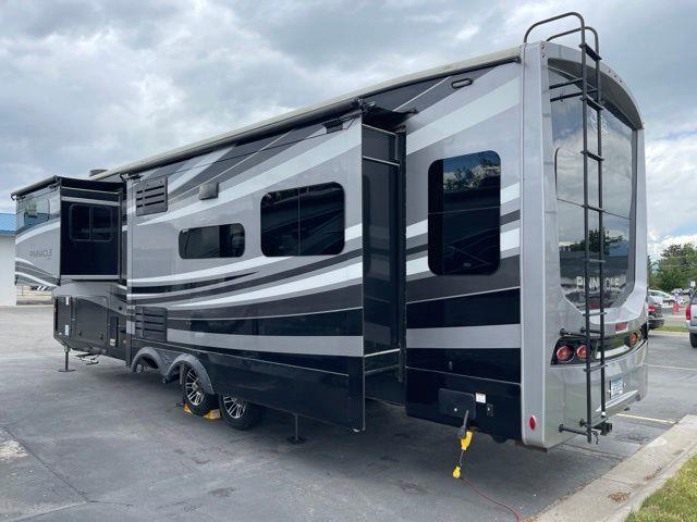 Jayco Pinnacle  2022