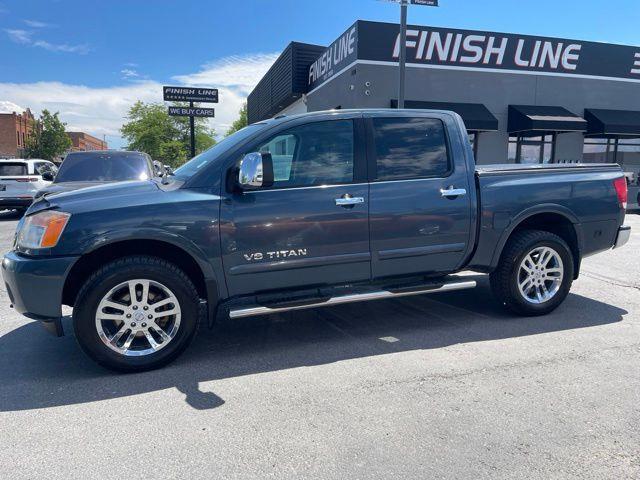Nissan Titan SL Crew Cab 4WD 2013