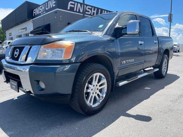 Nissan Titan SL Crew Cab 4WD 2013