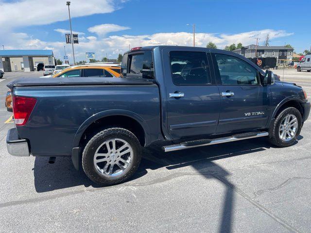 Nissan Titan SL Crew Cab 4WD 2013