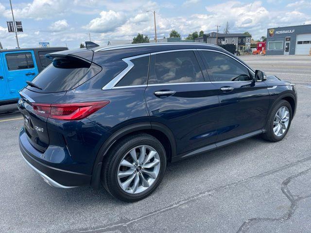 Infiniti QX50 LUXE AWD 2022