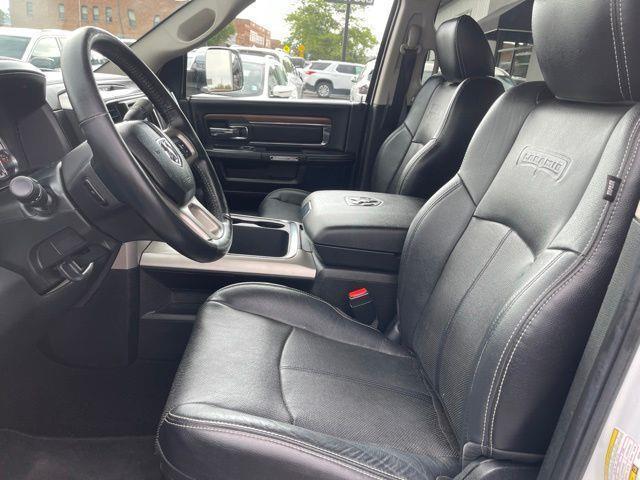 RAM 3500 Laramie Crew Cab LWB 4WD 2018