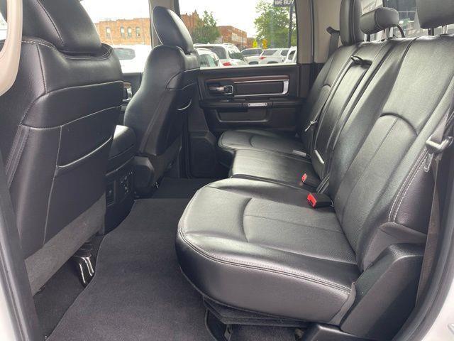 RAM 3500 Laramie Crew Cab LWB 4WD 2018