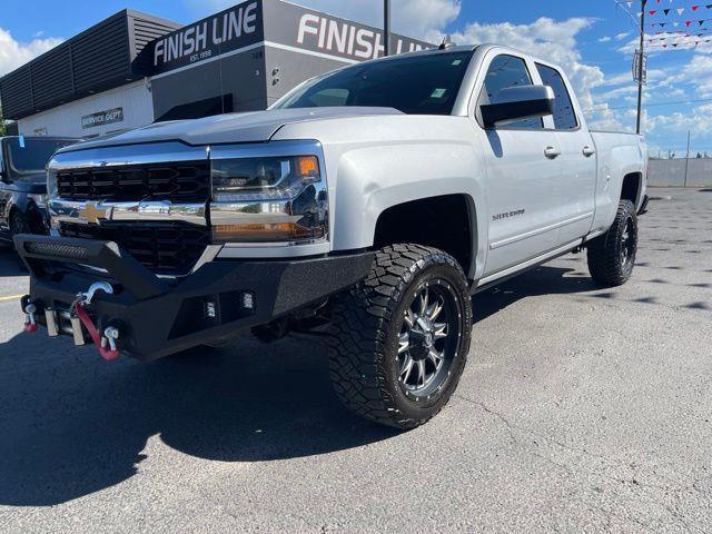 Chevrolet Silverado 1500 LT1 Extended Cab 4WD 2019