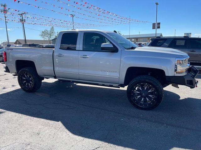 Chevrolet Silverado 1500 LT1 Extended Cab 4WD 2019
