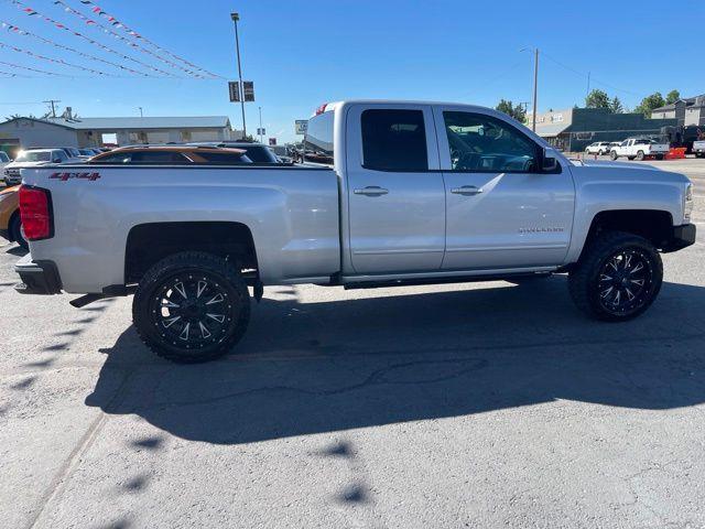 Chevrolet Silverado 1500 LT1 Extended Cab 4WD 2019