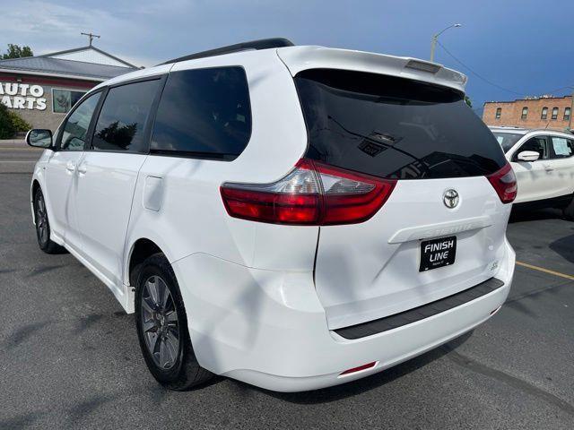 Toyota Sienna LE 7-Passenger AWD 2020