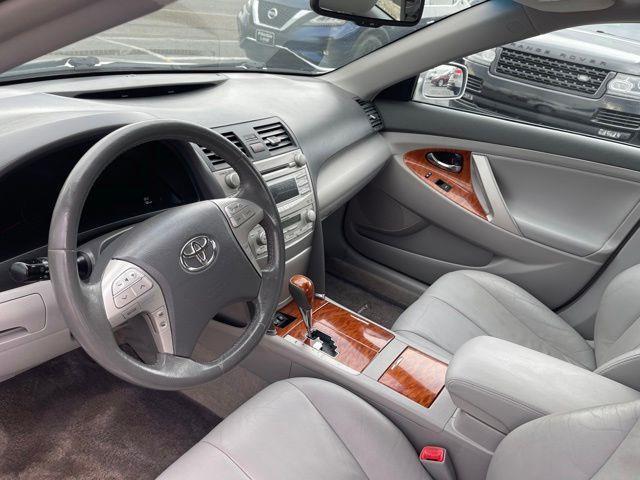Toyota Camry LE V6 6-Spd AT 2010