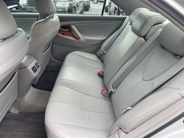 Toyota Camry LE V6 6-Spd AT 2010