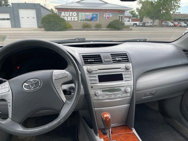 Toyota Camry LE V6 6-Spd AT 2010
