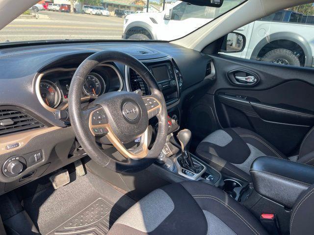 Jeep Cherokee Sport 4WD 2016