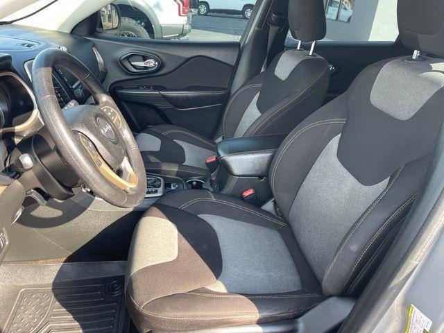 Jeep Cherokee Sport 4WD 2016