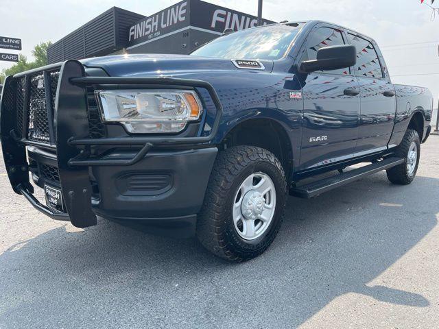 RAM 2500 Tradesman Crew Cab SWB 4WD 2022