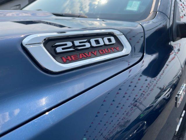 RAM 2500 Tradesman Crew Cab SWB 4WD 2022