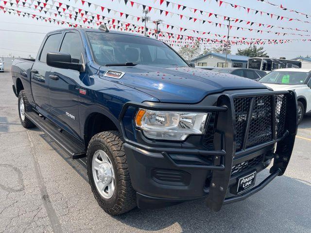 RAM 2500 Tradesman Crew Cab SWB 4WD 2022