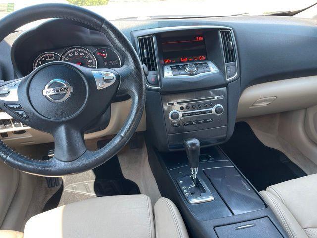 Nissan Maxima SV 2013