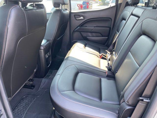 GMC Canyon AT4 Crew Cab w/Leather 4WD 2022