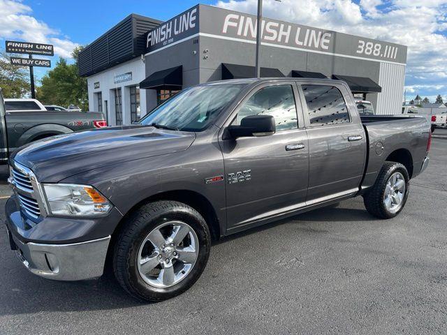 2015 RAM 1500 SLT Crew Cab SWB 4WD