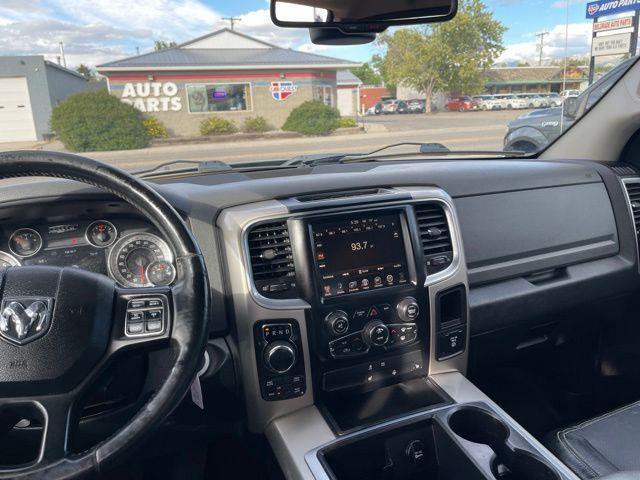 RAM 1500 SLT Crew Cab SWB 4WD 2015