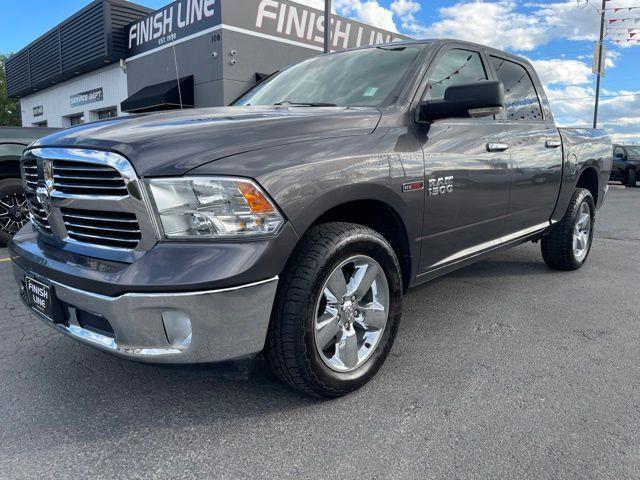RAM 1500 SLT Crew Cab SWB 4WD 2015