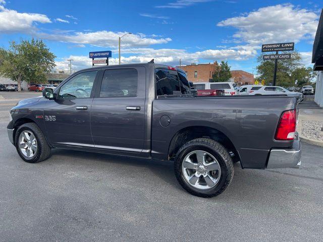 RAM 1500 SLT Crew Cab SWB 4WD 2015
