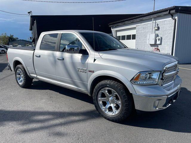 RAM 1500 Laramie Crew Cab 4WD 2016