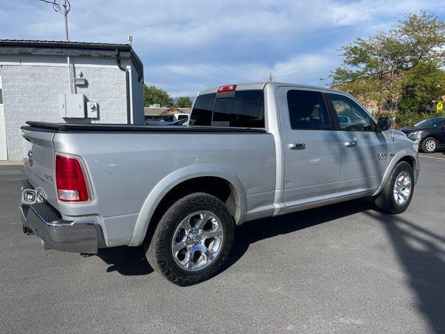 RAM 1500 Laramie Crew Cab 4WD 2016