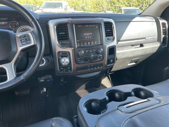 RAM 1500 Laramie Crew Cab 4WD 2016