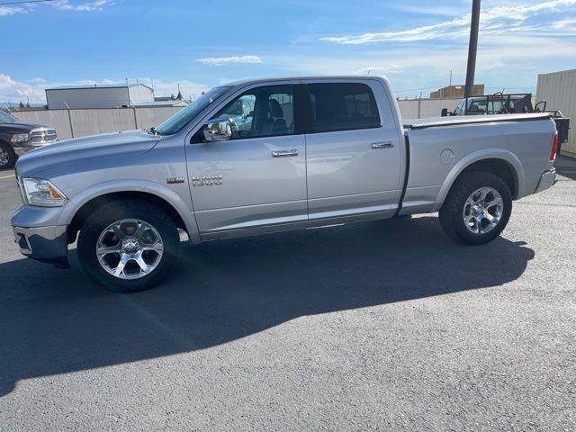 RAM 1500 Laramie Crew Cab 4WD 2016