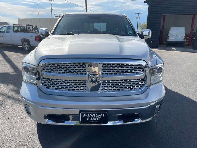 RAM 1500 Laramie Crew Cab 4WD 2016