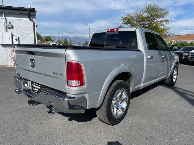RAM 1500 Laramie Crew Cab 4WD 2016