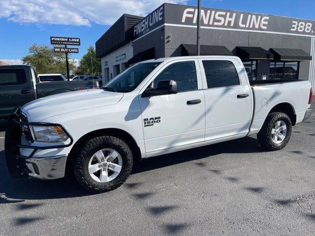 RAM 1500 Classic Tradesman Crew Cab SWB 4WD 2022