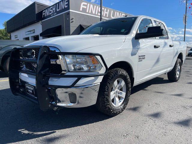 RAM 1500 Classic Tradesman Crew Cab SWB 4WD 2022