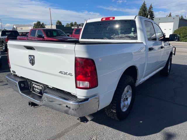 RAM 1500 Classic Tradesman Crew Cab SWB 4WD 2022